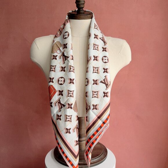 Louis Vuitton Silk Scarf - Picture 6 of 8